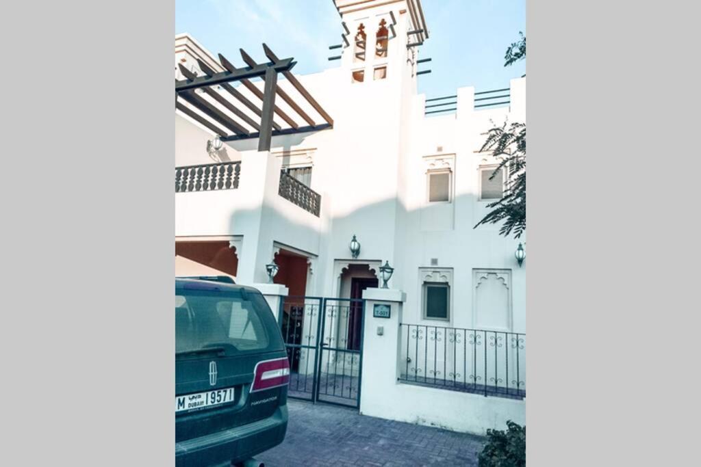 Mediterranean Style Villa Ras al-Khaimah Exterior photo
